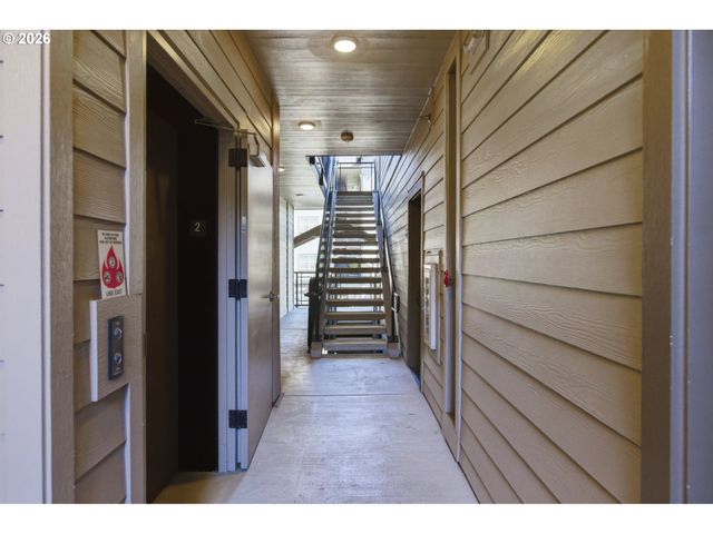 13875 Sw MERIDIAN St 222, Beaverton, OR 97005
