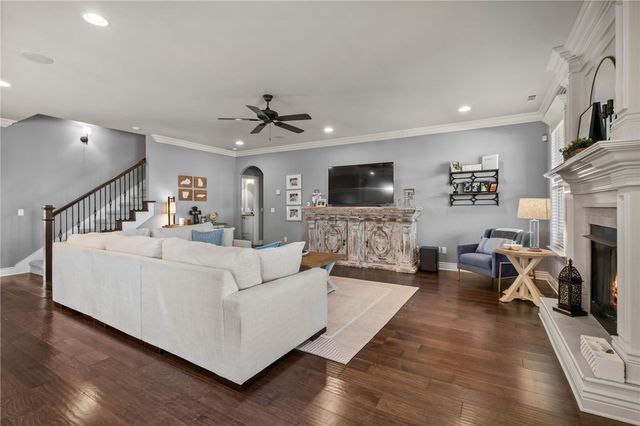 2807 Cobbler Place, Rogers, AR 72758