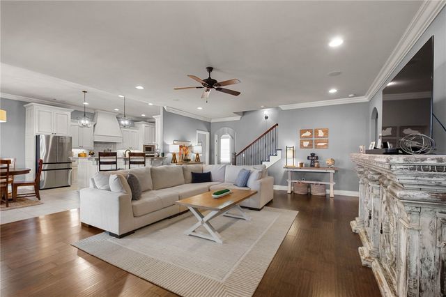 2807 Cobbler Place, Rogers, AR 72758