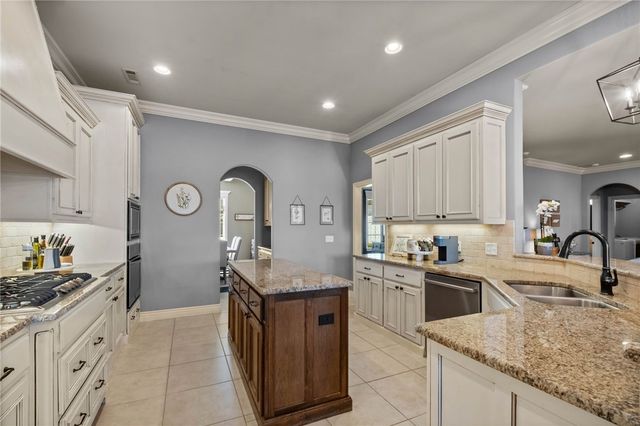 2807 Cobbler Place, Rogers, AR 72758