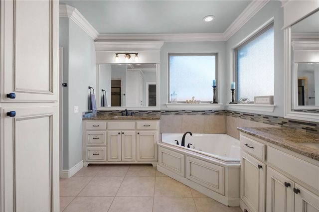 2807 Cobbler Place, Rogers, AR 72758