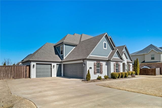 2807 Cobbler Place, Rogers, AR 72758