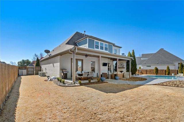 2807 Cobbler Place, Rogers, AR 72758