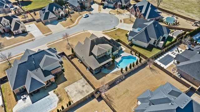 2807 Cobbler Place, Rogers, AR 72758