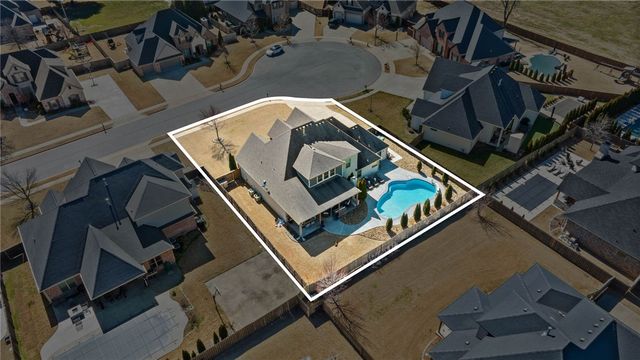 2807 Cobbler Place, Rogers, AR 72758