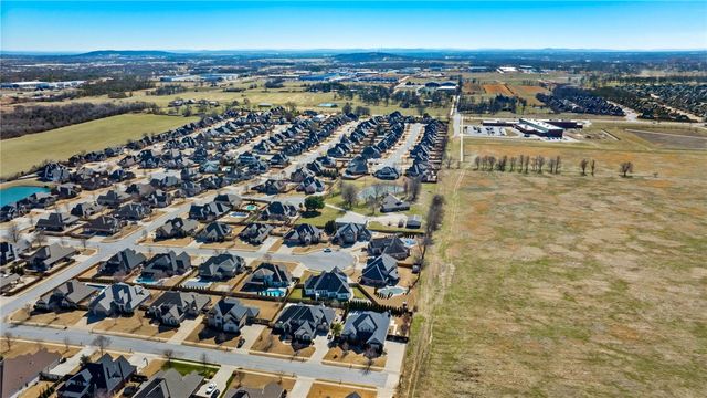 2807 Cobbler Place, Rogers, AR 72758