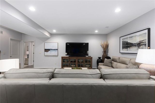 12904 W 169th Street, Overland Park, KS 66221