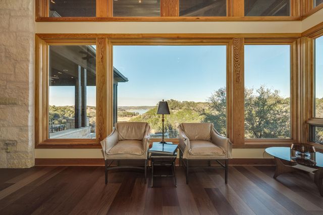 27426 Waterfall Hill PKWY, Spicewood, TX 78669