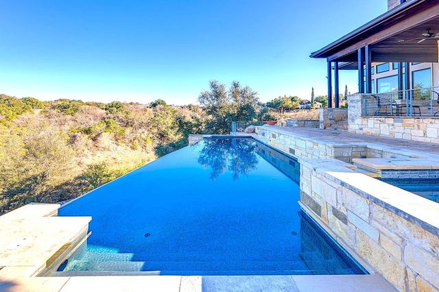 27426 Waterfall Hill PKWY, Spicewood, TX 78669