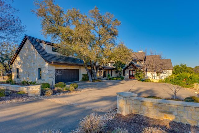 27426 Waterfall Hill PKWY, Spicewood, TX 78669