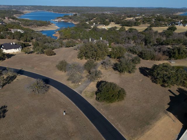 27426 Waterfall Hill PKWY, Spicewood, TX 78669