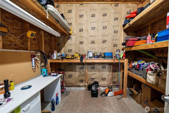 161 N Duckabush Loop, Hoodsport, WA 98548