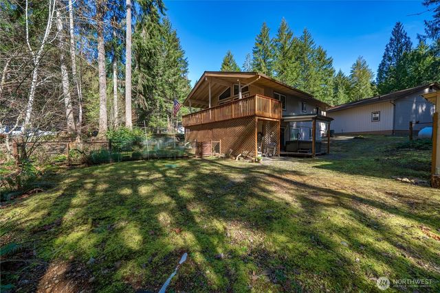 161 N Duckabush Loop, Hoodsport, WA 98548
