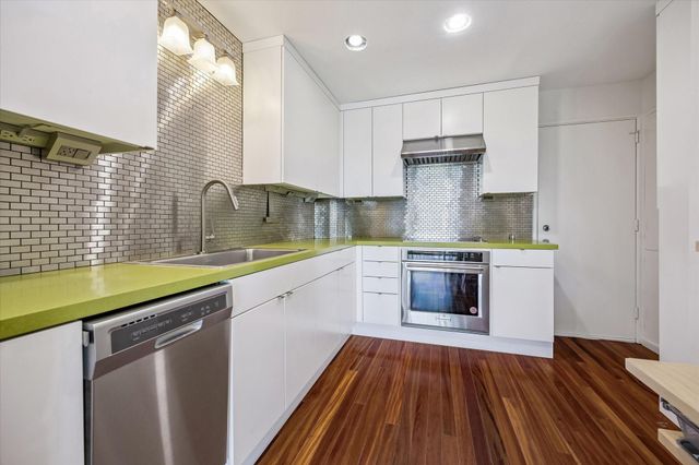 2200 Willowick Road 7F, Houston, TX 77027
