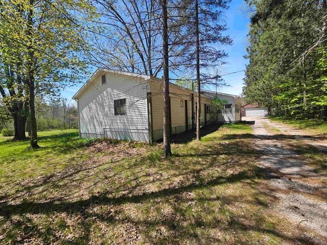 4191 W Arthur Road, Harrison, MI 48625