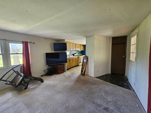 4191 W Arthur Road, Harrison, MI 48625