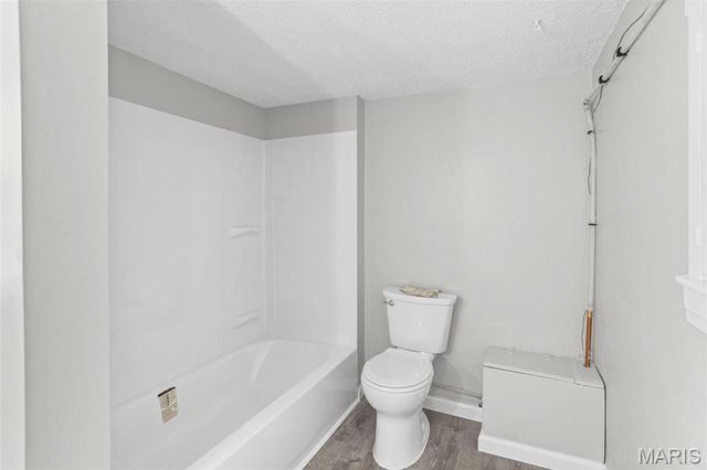 312 S Jackson Street, Belleville, IL 62220