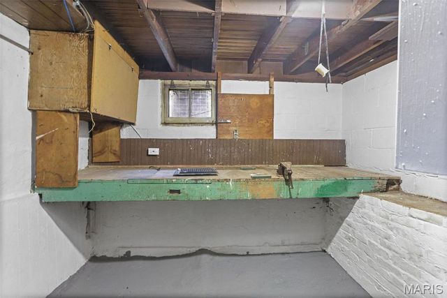 312 S Jackson Street, Belleville, IL 62220