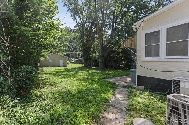 312 S Jackson Street, Belleville, IL 62220