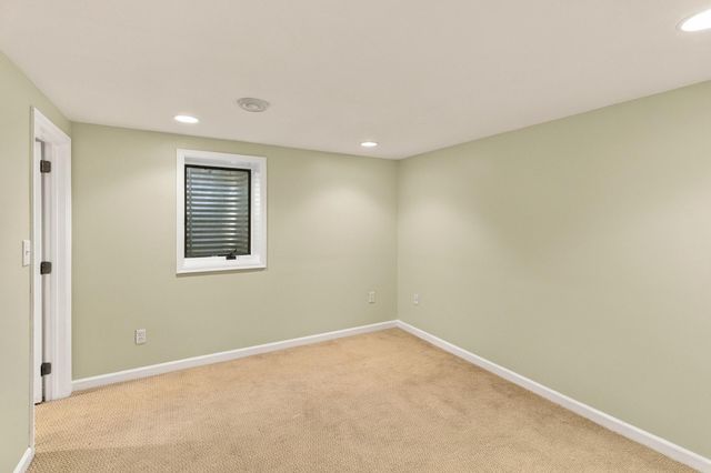 601 6th Avenue S, Hopkins, MN 55343