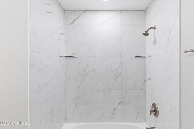 139 Torrey Pines Drive, Toms River, NJ 08757