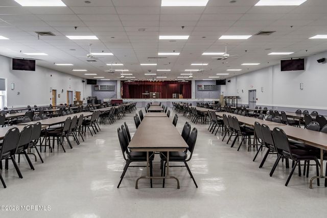 139 Torrey Pines Drive, Toms River, NJ 08757