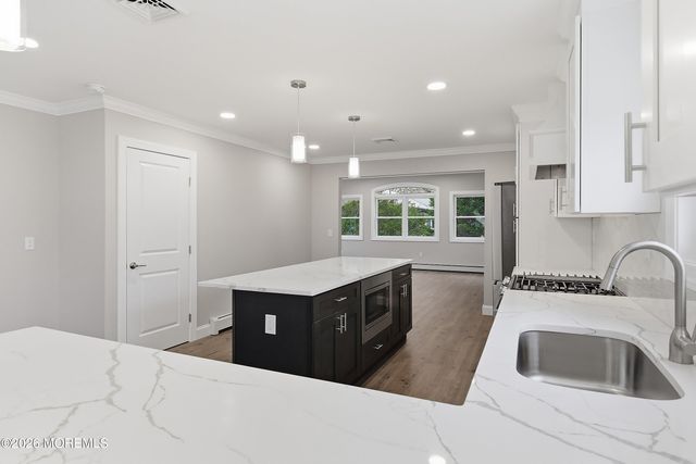 139 Torrey Pines Drive, Toms River, NJ 08757