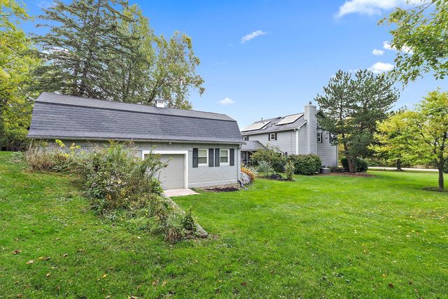 36W225 Hickory Hollow Drive, Dundee, IL 60118