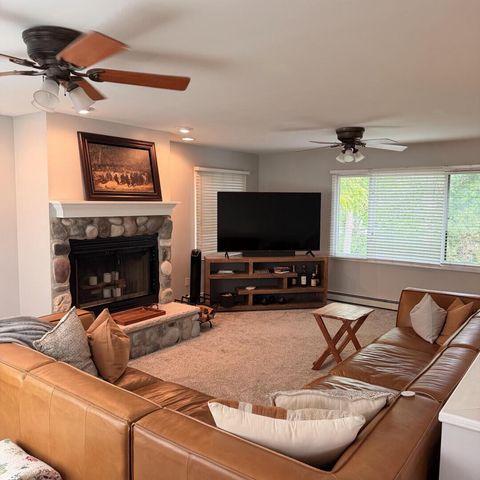 N2436 Shore View DRIVE, Lake Geneva, WI 53147