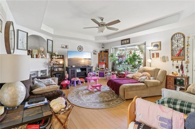 720 Burlington Road, Warrensburg, MO 64093