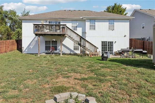 720 Burlington Road, Warrensburg, MO 64093