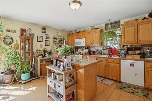 720 Burlington Road, Warrensburg, MO 64093