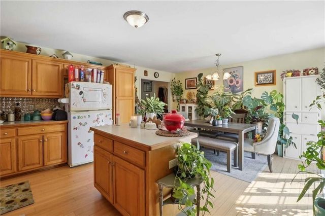 720 Burlington Road, Warrensburg, MO 64093