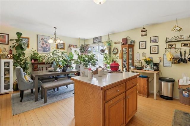 720 Burlington Road, Warrensburg, MO 64093