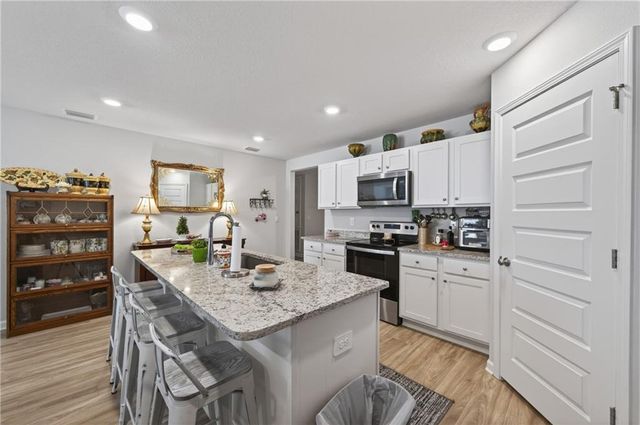 6087 Stream Bank Drive, Theodore, AL 36582