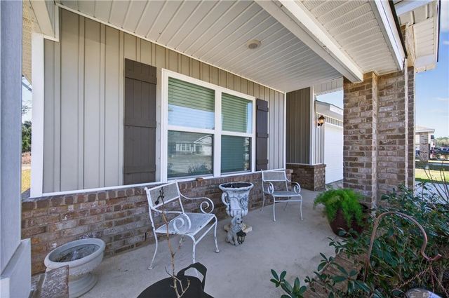 6087 Stream Bank Drive, Theodore, AL 36582