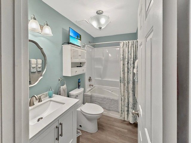 2123 River Chase Dr, Murfreesboro, TN 37128