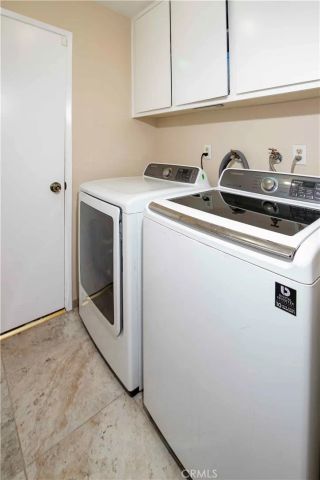 1452 GRANADA AVENUE, Corona, CA 92878
