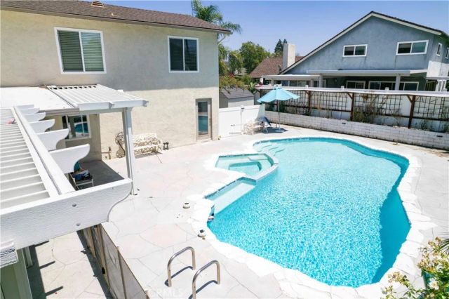 1452 GRANADA AVENUE, Corona, CA 92878