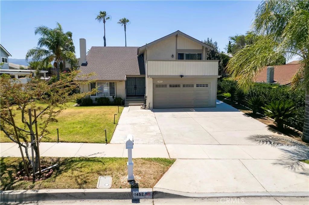 1452 GRANADA AVENUE, Corona, CA 92878