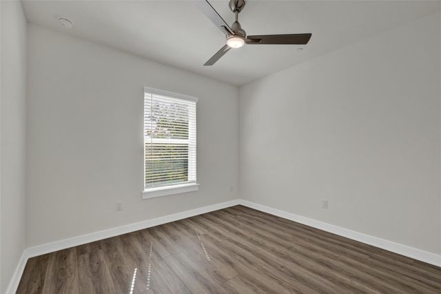 104 Creekside TRL 503, Kyle, TX 78640