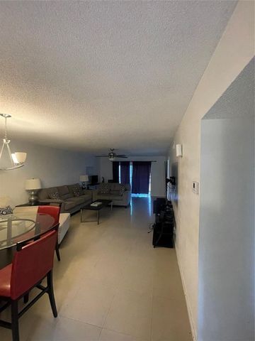 6300 S Falls Circle Drive 412, Lauderhill, FL 33319