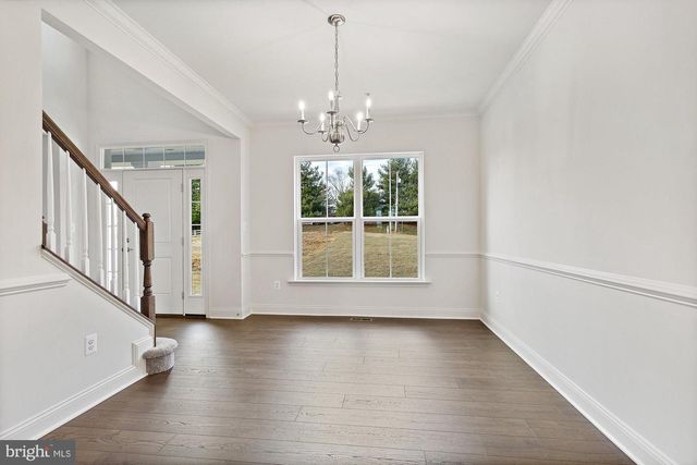 20821 BROOKE KNOLLS RD, Gaithersburg, MD 20882