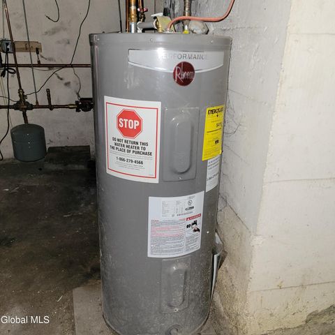 212 Ontario Street, Albany, NY 12203