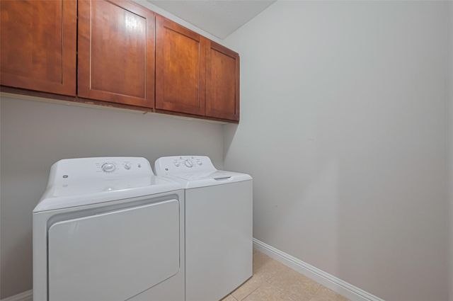 15415 Addicks Stone Drive B, Houston, TX 77082