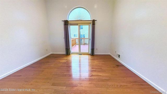41 Simmons Loop, Staten Island, NY 10314