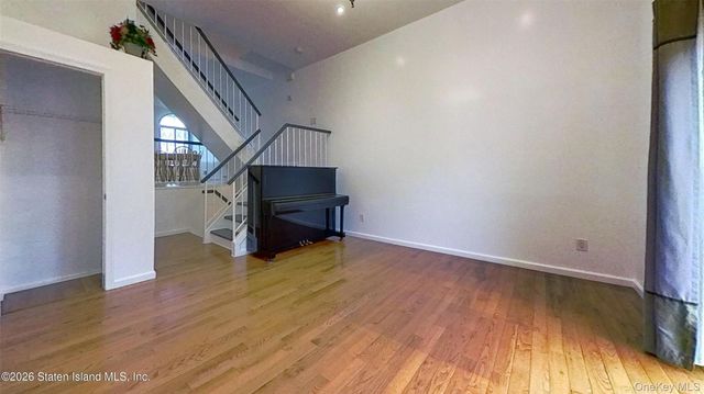41 Simmons Loop, Staten Island, NY 10314