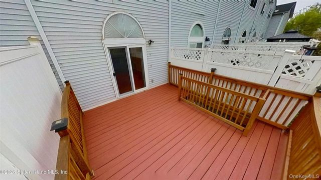 41 Simmons Loop, Staten Island, NY 10314