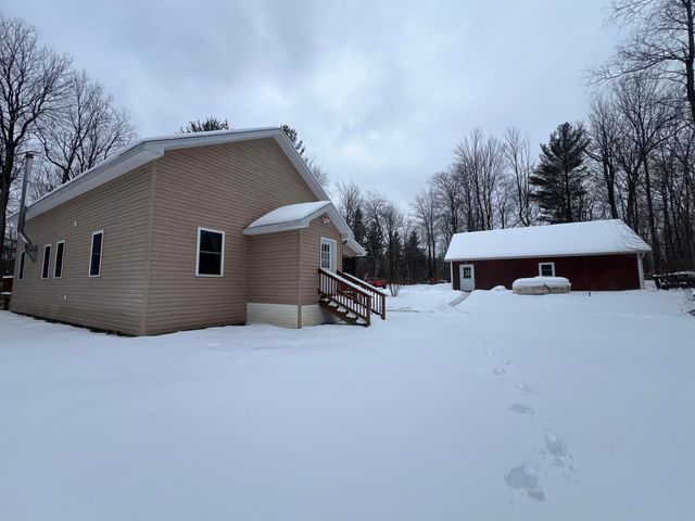 27 French Road, North Bangor, NY 12966