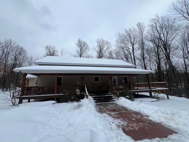 27 French Road, North Bangor, NY 12966